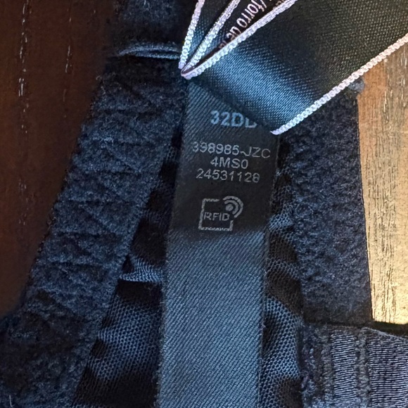 Victoria's Secret Midnight Black Lace Bra NWOT - Picture 10 of 14